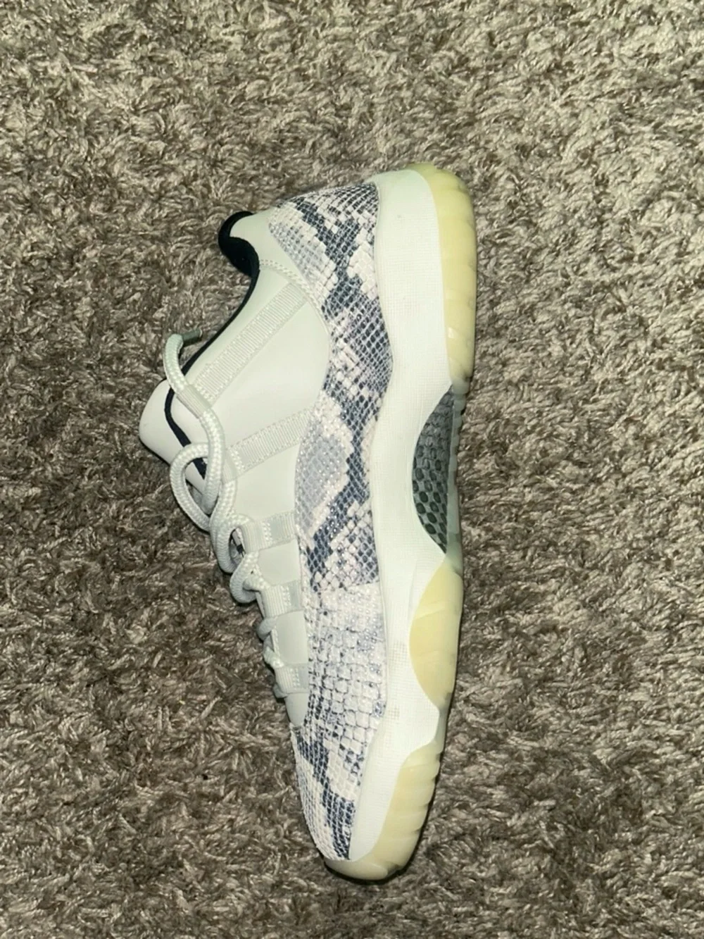 Jordan 11 “light bone snakeskin”